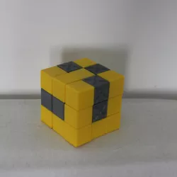 Snake puzzle cube