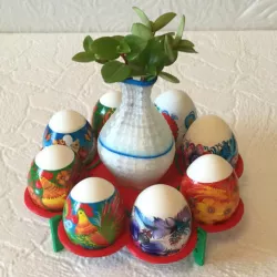 Stand for Easter eggs