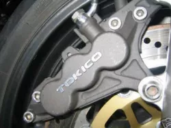 Tokico 6 piston brake caliper
