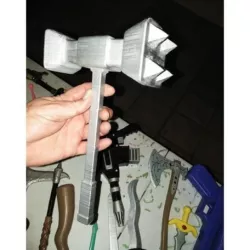 FORTNITEs DOOM HAMMER