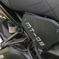 MT-09 SIDE HIDES - Seat Side Panels Yamaha FZ-09