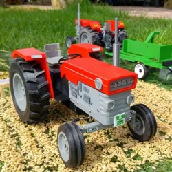 OpenRC Tractor