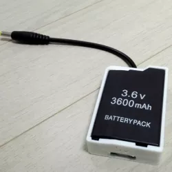 psp 2000/3000 charger and battery holder