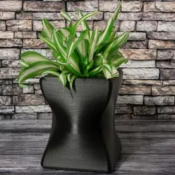 Small curved planter