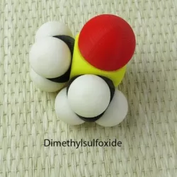 Space-filling molecular models: Sulfur and Phosphorous expansion pack
