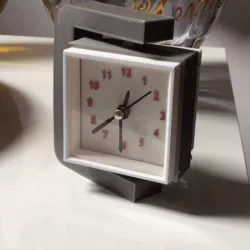 Alarm clock / thermometer