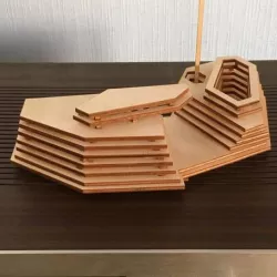 Model / Tranquility base hotel & casino - Arctic Monkeys