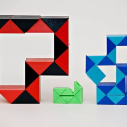 Scalable Snake Puzzle