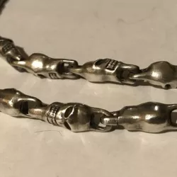 skull chain