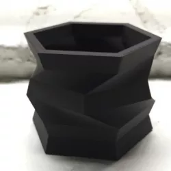 Twisted Hexagon Vessel