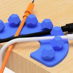 USB cable holder (Regular dodecahedron)