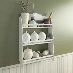 Provence shelf with decor