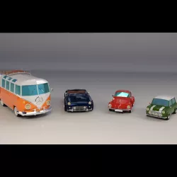 Low Poly Cartoon Classic Car Pack 01