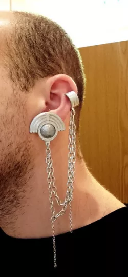 Ro Laren earring