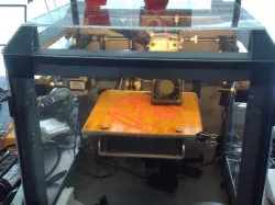 Moderately-easy enclosure for Solidoodle