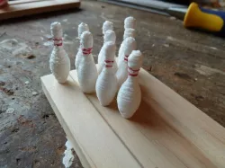 Miniature Ten Pin Bowling
