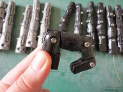 Kickstarter Hand finger