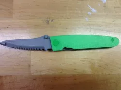 Liner Lock Pocket Knife w/serrated
