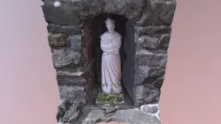 Lower Poly Catskill Mountains Statue RC