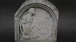 Michael the Brave Bridge 1909 | Woman emblem