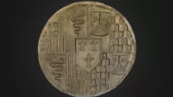 Round decorated stone