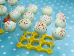 Cake pop stand