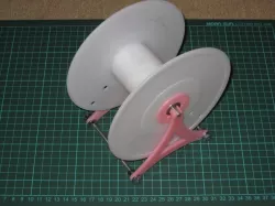 Spool stand for 1kg spools