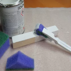DIY Brush from Kitchen Sponge
