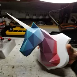 Low Poly Unicorn Head (fixed for flat base, separate files, and mounting hole in base)