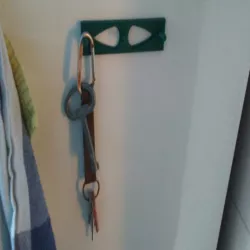 Magnetic fridge keyhanger