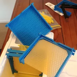Parametric Honeybee Mating Nuc Frames