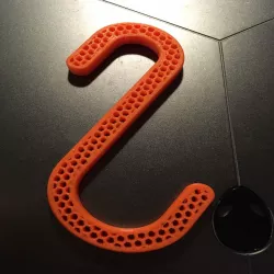 S hook with honey-cone infill