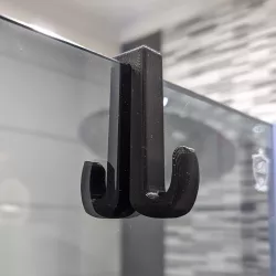 Shower screen double hook - practical design