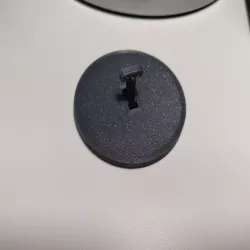 Floor mat lock for BMW 