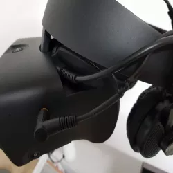 Oculus Rift S Behringer HPX4000 Headphone Holder