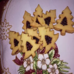 Tree cookie cutter