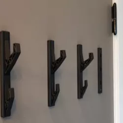 Double coat hook