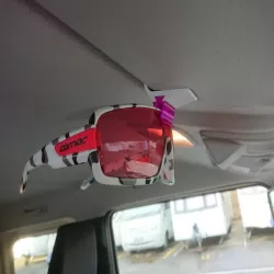 Easy Access Car Visor Sunglasses Clip