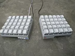 Handwired Nyquist case and keycaps