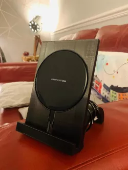 Iphone XR wireless charger stand