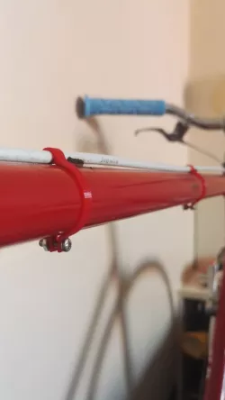 Brake housing clamp
