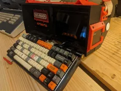 Reviiser V.1.3 Luggable Cyberdeck