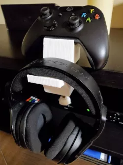Headphone & Xbox One Controller C-Clamp