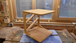 Small DIY side table for 39€