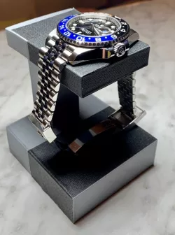 Watch stand