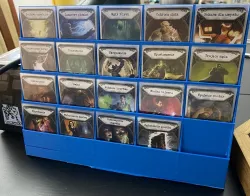 Card display for Mansion of Madness - FFG Yellow