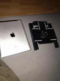 Tablet/ IPad Holder / Tablet Mount for Car