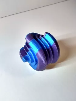 Wibble Wobbler (interesting geometric solid)