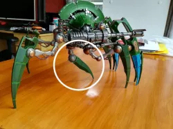 Centre leg to support Necron Seraptek Construct