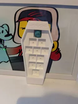 Coffin Artisan Keycap holder/stand.stl